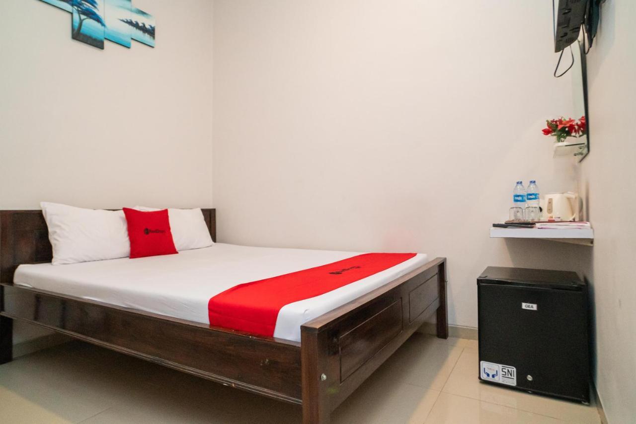RedDoorz Plus At Merr Rungkut Jl Gunung Anyar Gununganjar Bagian luar foto