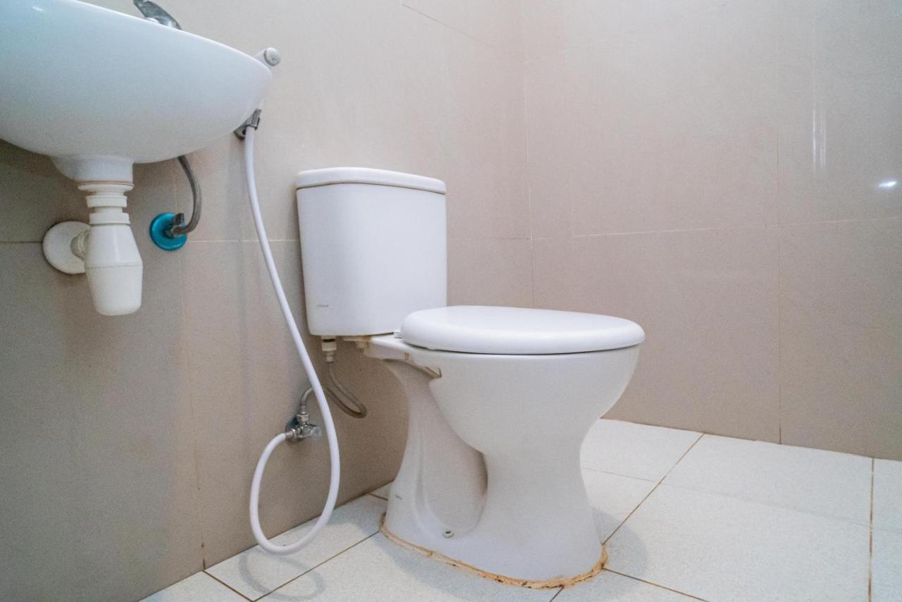 RedDoorz Plus At Merr Rungkut Jl Gunung Anyar Gununganjar Bagian luar foto